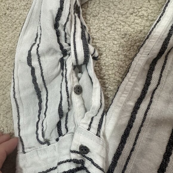 Lucky Brand Top Women’s Large White And Gray Striped Henley 1/4 Button Down - Picture 14 of 14